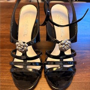 Chanel patent leather shoes 37